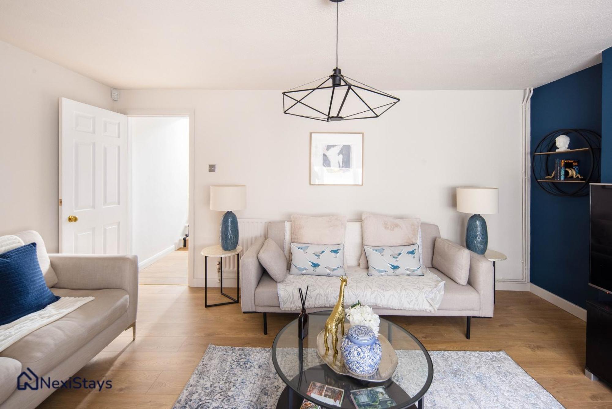 10 Mins Walk To The Oval, The Kennington Retreat Apartment Лондон Екстериор снимка