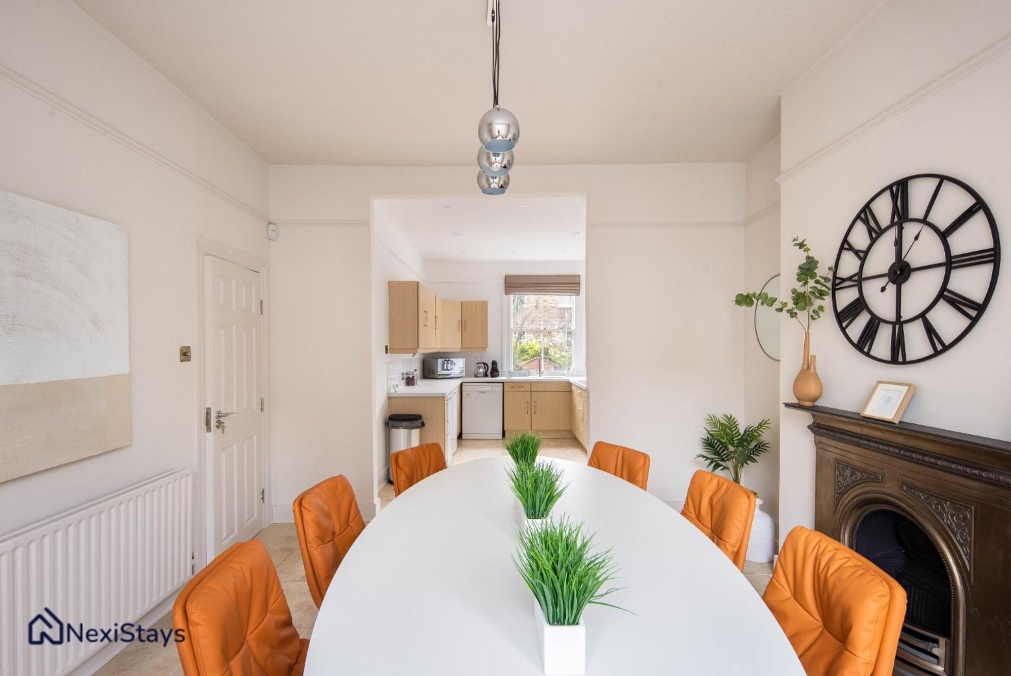 10 Mins Walk To The Oval, The Kennington Retreat Apartment Лондон Екстериор снимка